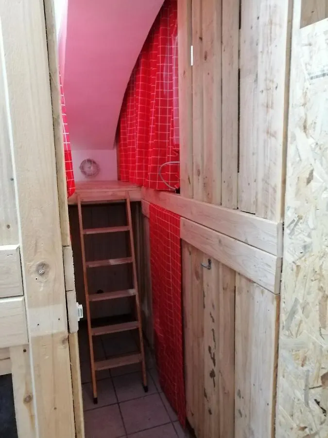 Fox-Box Apt. Vienna Apartment 0*,